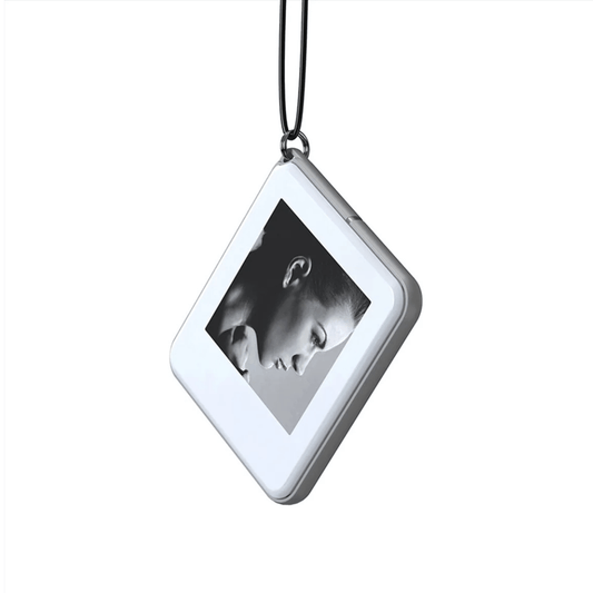 E - Ink Keychain – Customizable NFC Display Keychain - The Lovely Spot